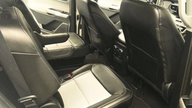 Certified 2024 Ford Explorer XLT w/ Equipment Group 202A AWD/4WD image 19