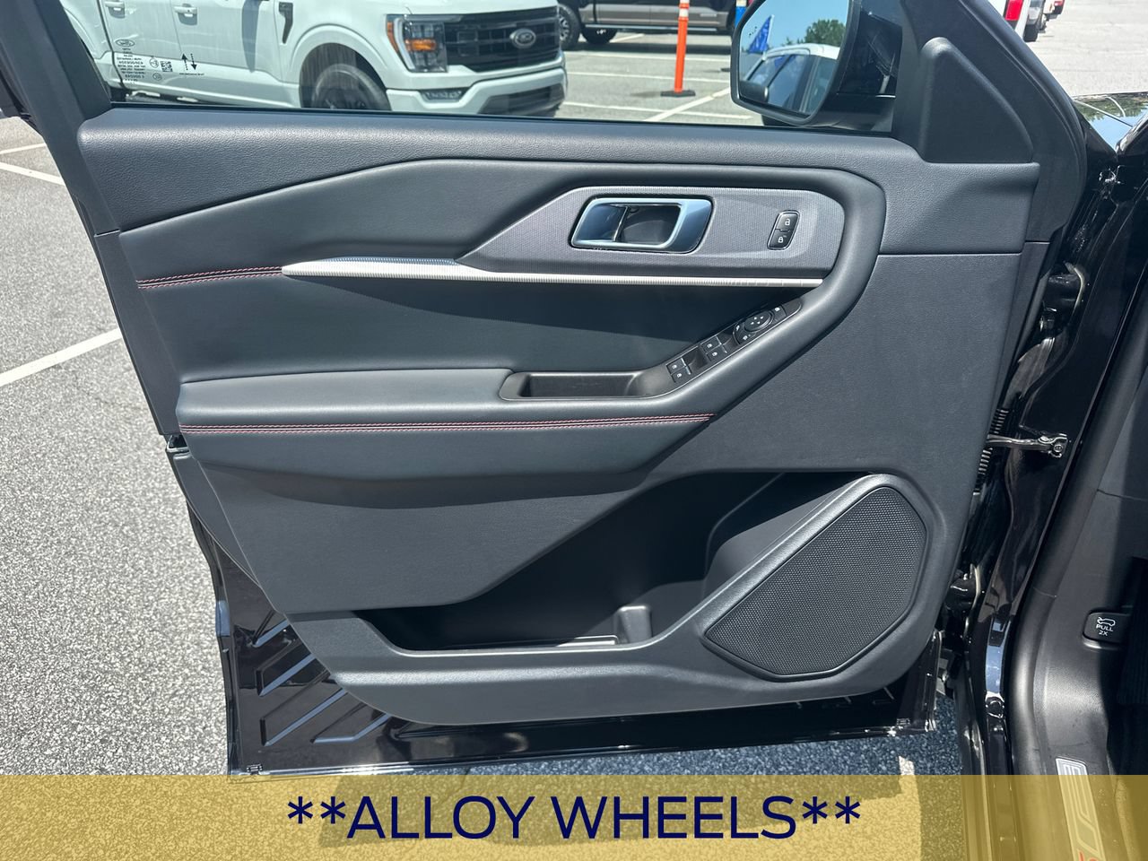 Certified 2026 Ford Explorer ST-Line AWD/4WD image 11
