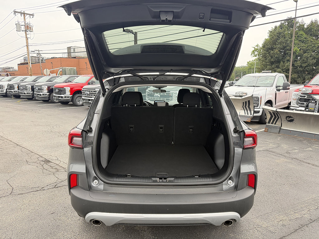 Certified 2023 Ford Escape Active AWD/4WD image 7