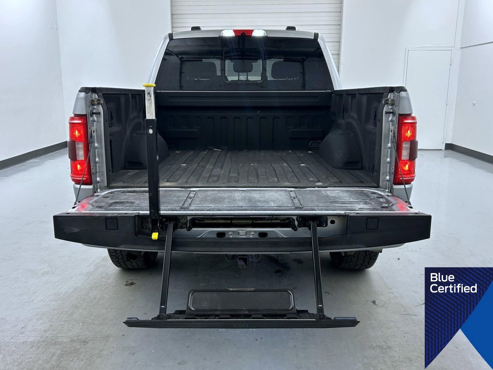 Certified 2021 Ford F150 XLT w/ Equipment Group 302A High image 21