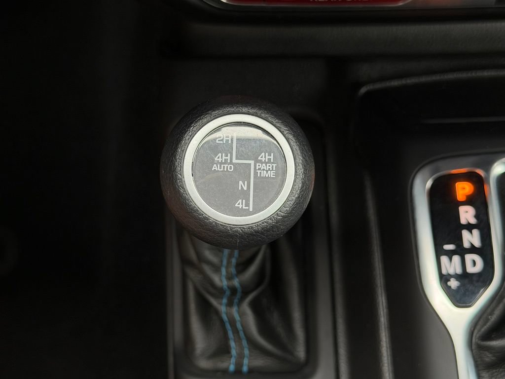 Used 2022 Jeep Wrangler Unlimited Rubicon 4xe w/ Cold Weather Group AWD/4WD image 34