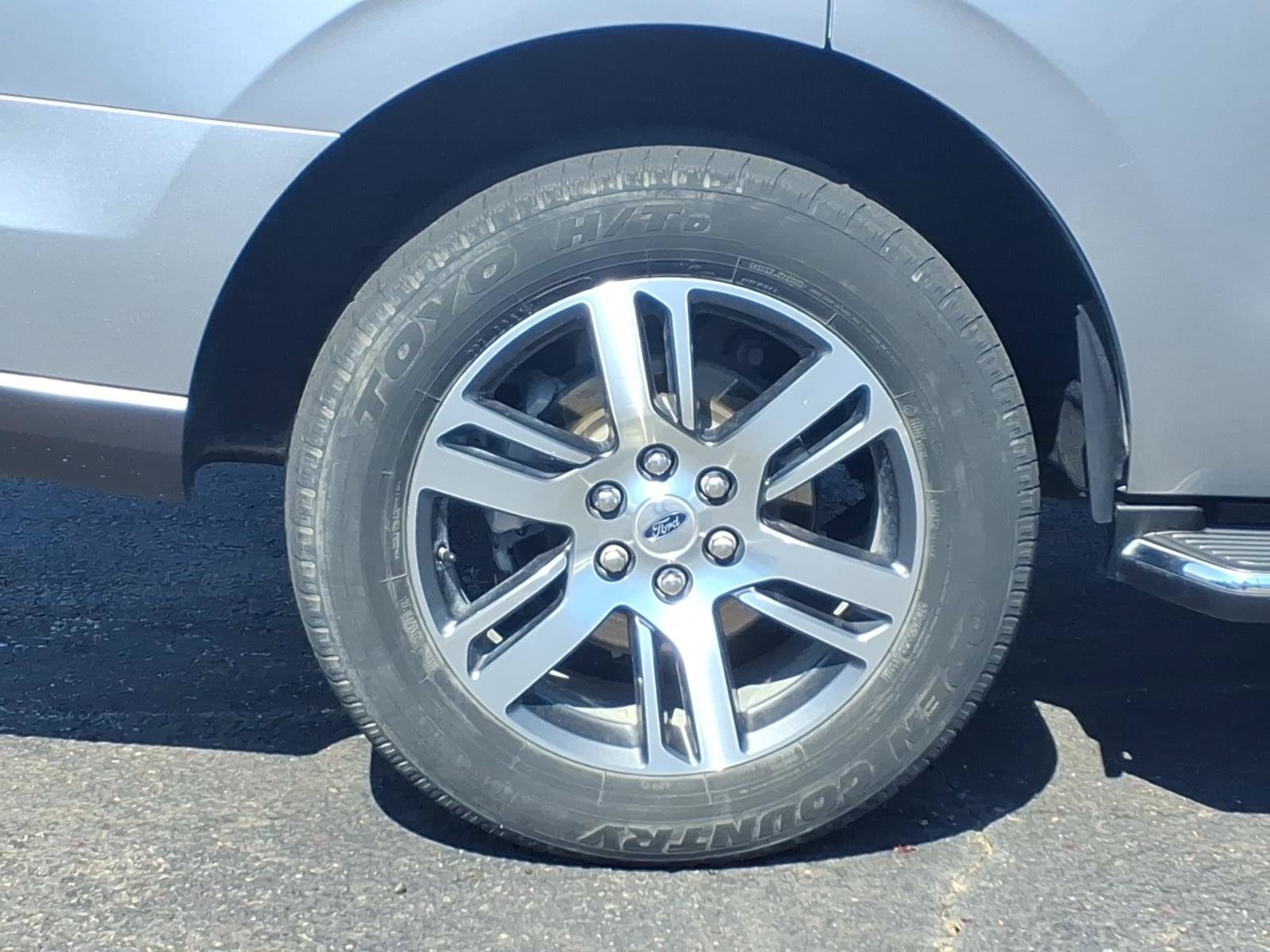 Certified 2023 Ford Expedition XLT RWD image 24