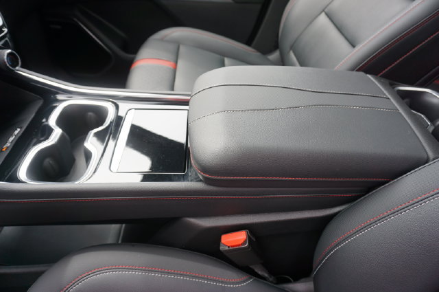 Used 2024 Chevrolet Traverse RS w/ LPO, Floor Liner Package FWD image 28