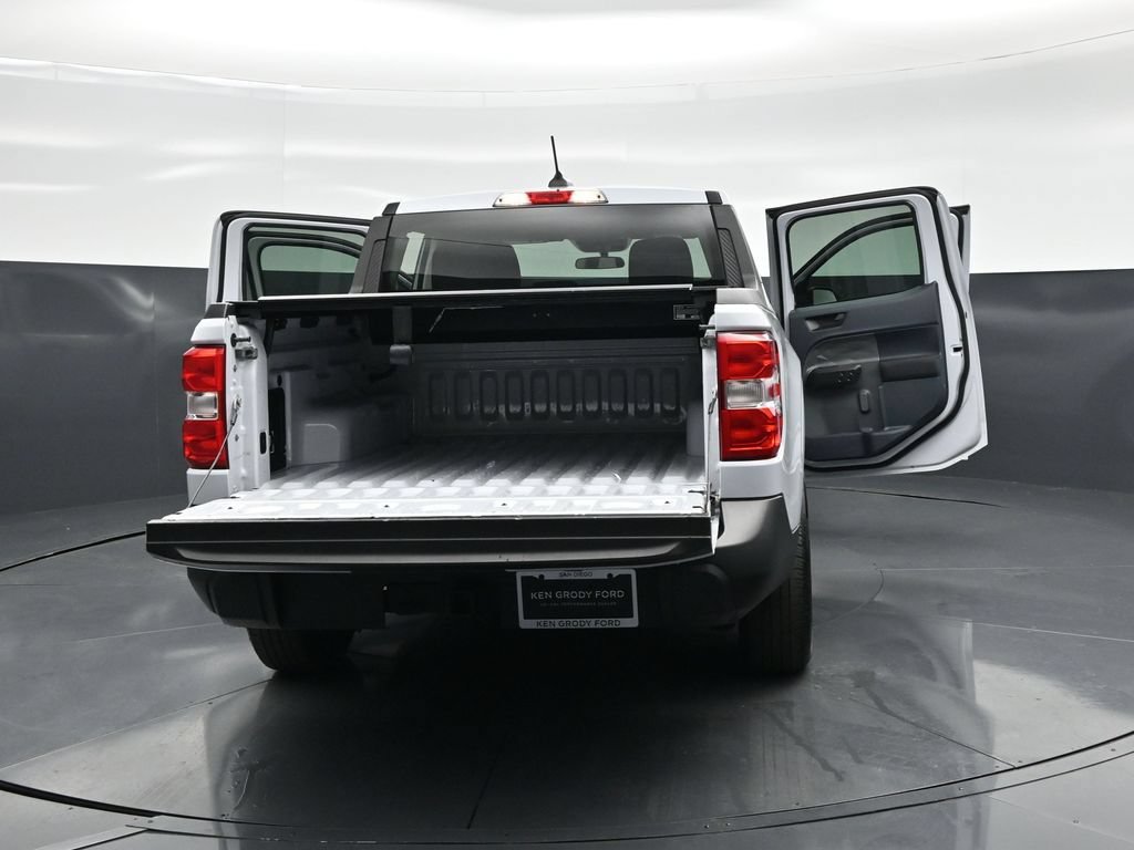 Certified 2025 Ford Maverick XL FWD image 28