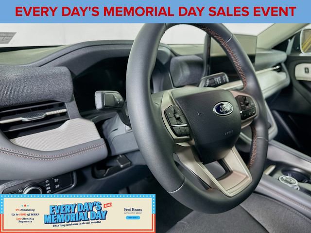 Certified 2025 Ford Explorer Active AWD/4WD image 9
