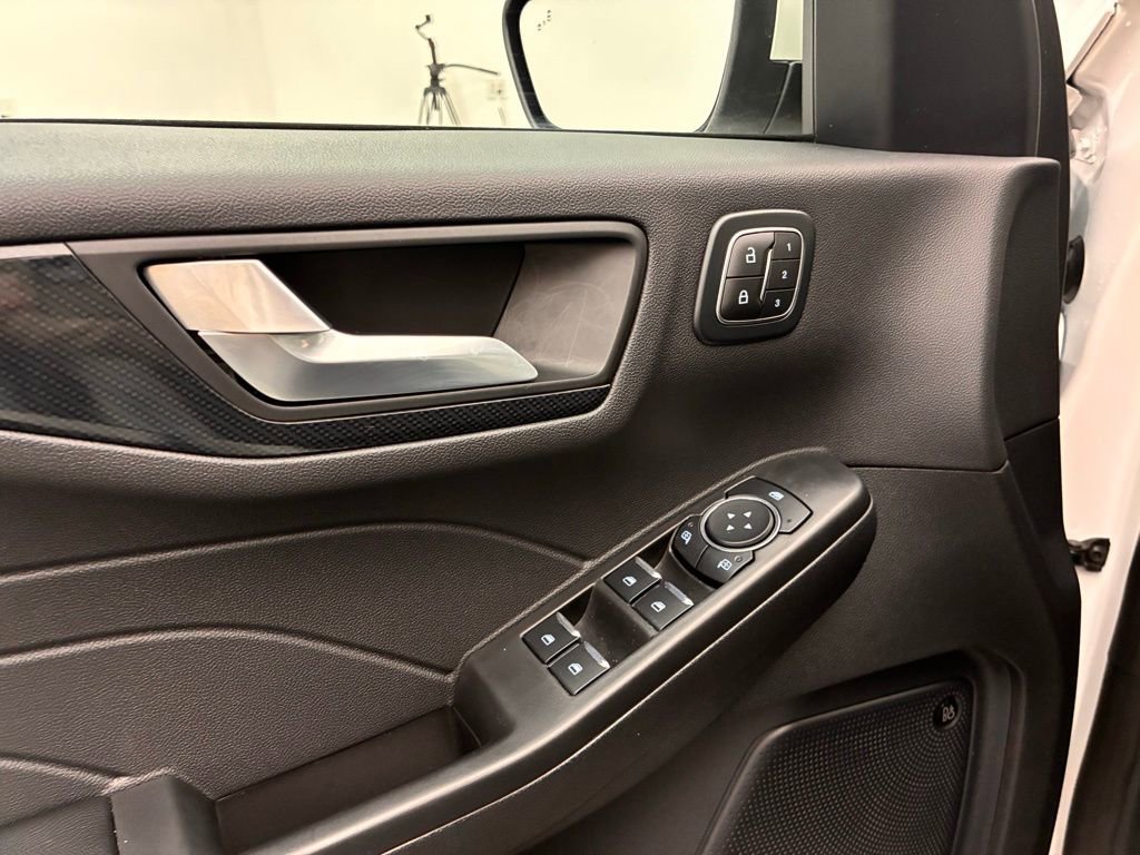 Certified 2025 Ford Escape ST-Line Elite w/ Tech Pack #2 image 18