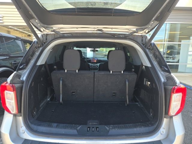 Certified 2022 Ford Explorer XLT w/ Class IV Trailer Tow Package image 4