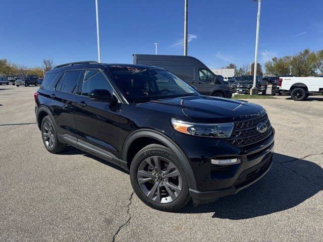 Certified 2023 Ford Explorer XLT w/ Equipment Group 202A