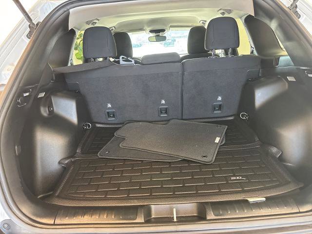 Used 2021 Jeep Cherokee Latitude FWD image 9
