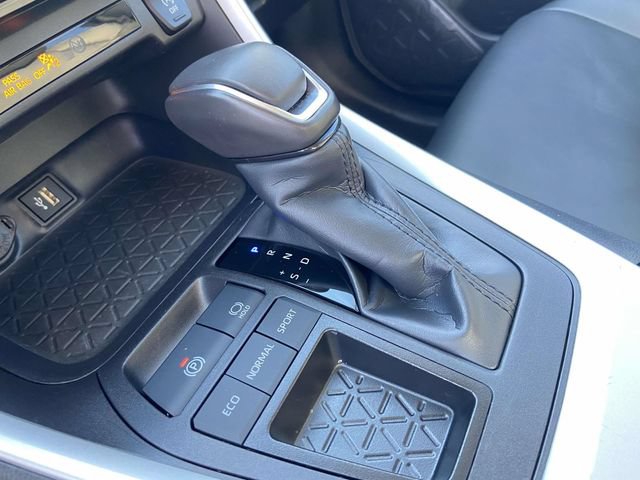 Used 2025 Toyota RAV4 XLE Premium FWD image 26