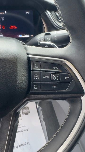 Used 2024 Jeep Grand Cherokee L Limited w/ Luxury Tech Group II image 13