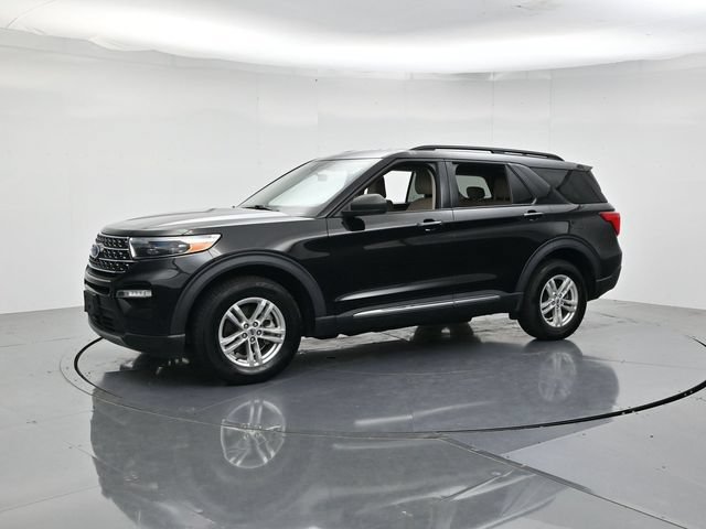 Certified 2023 Ford Explorer XLT w/ Equipment Group 202A AWD/4WD image 5