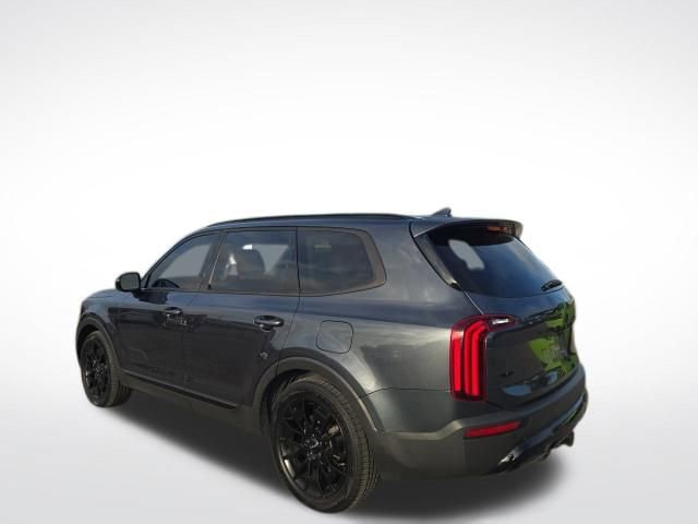 Used 2022 Kia Telluride SX w/ Nightfall Edition Package image 2