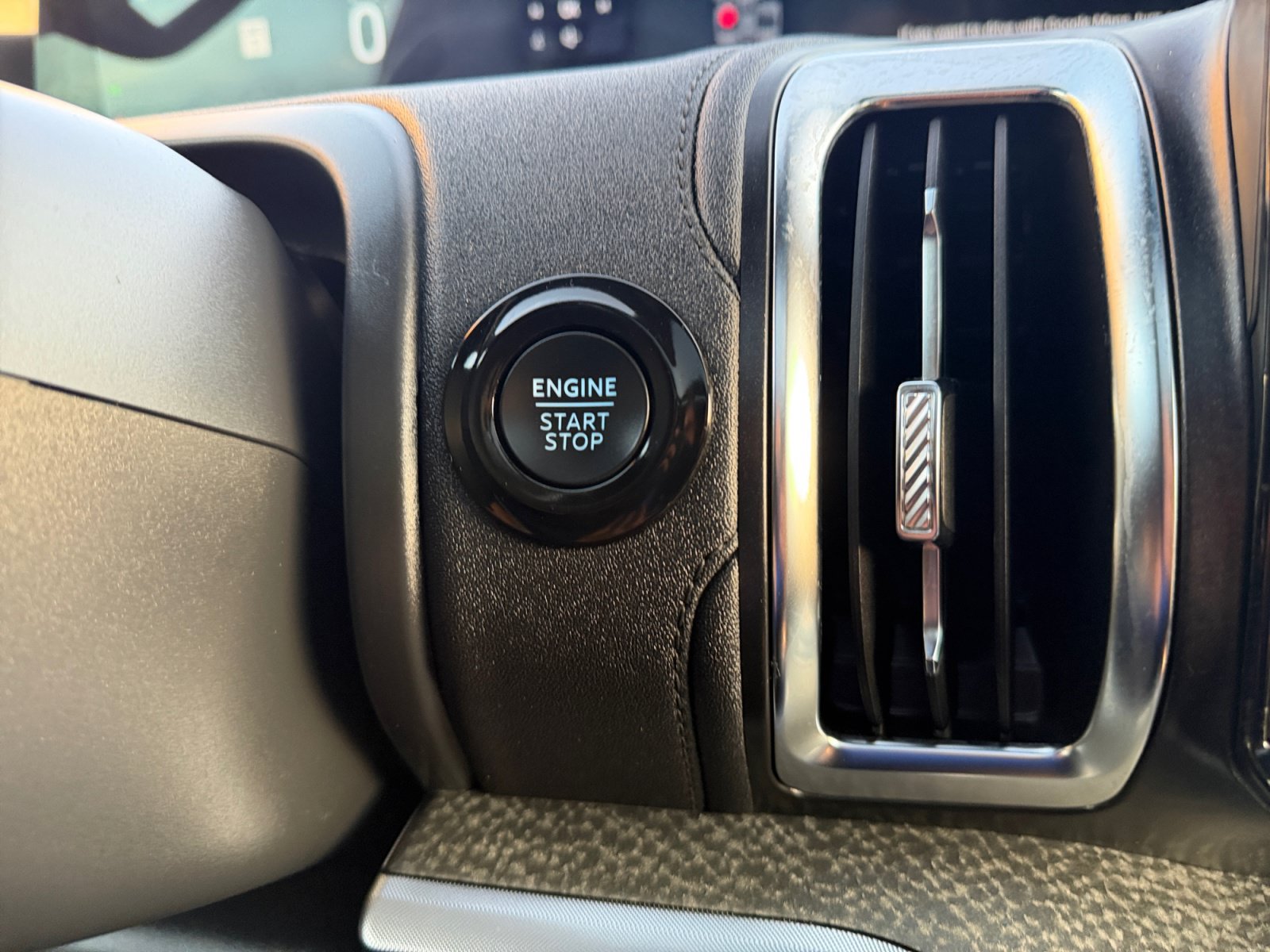 Certified 2025 Ford Expedition Tremor AWD/4WD image 22