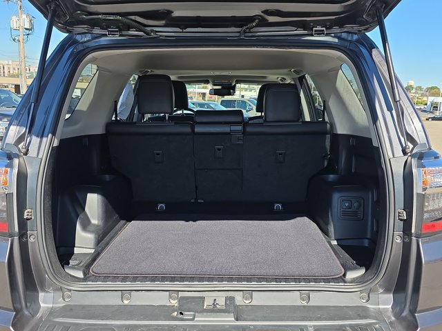 Used 2022 Toyota 4Runner SR5 Premium w/ Moonroof Package AWD/4WD image 14