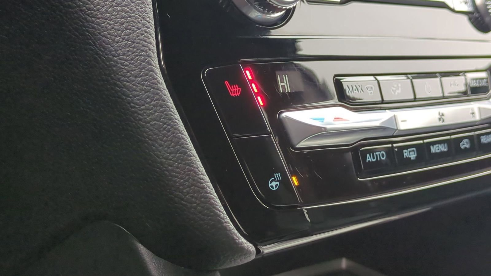 Certified 2021 Ford Explorer ST image 33