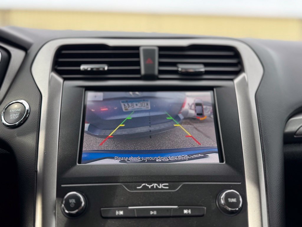 Certified 2020 Ford Fusion SE FWD image 4