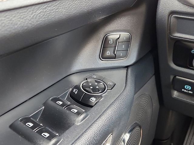 Certified 2024 Ford Expedition XLT image 30