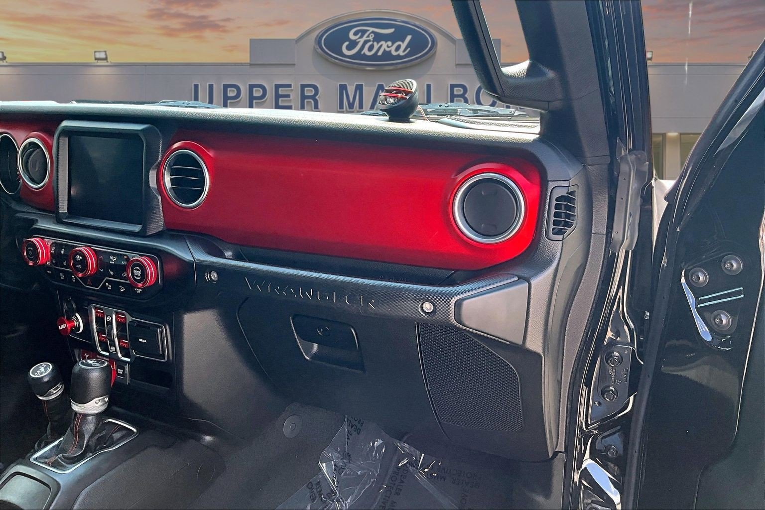 Used 2020 Jeep Wrangler Unlimited Rubicon AWD/4WD image 17