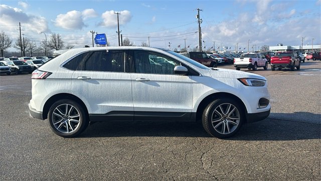 Certified 2024 Ford Edge Titanium w/ Equipment Group 301A image 3
