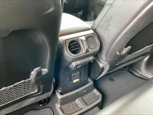 Used 2024 Jeep Wrangler Unlimited Sahara AWD/4WD image 12