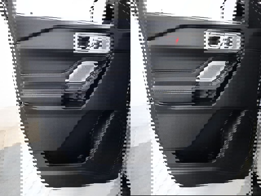 Certified 2022 Ford Explorer ST w/ Equipment Group 401A image 22