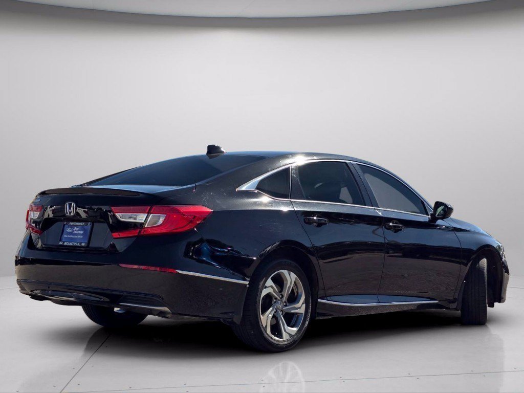 Used 2018 Honda Accord EX image 24