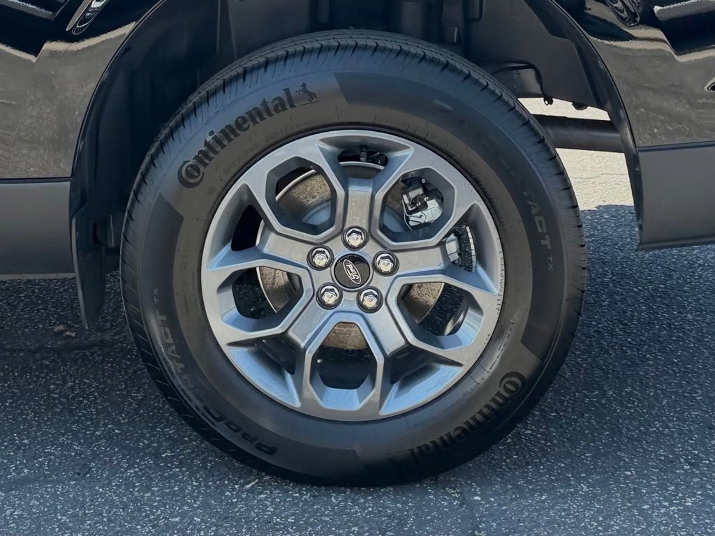 Certified 2025 Ford Maverick XLT FWD image 13