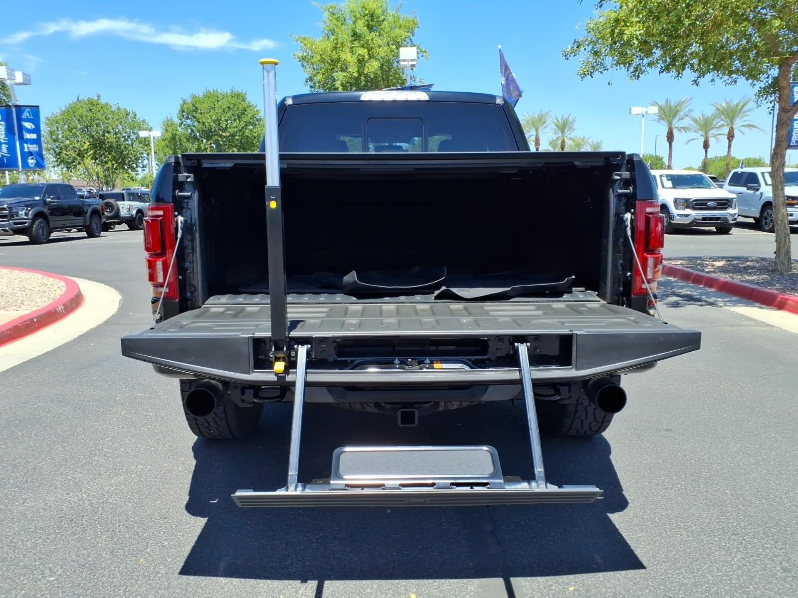 Certified 2018 Ford F150 Raptor w/ Equipment Group 802A Luxury AWD/4WD image 16