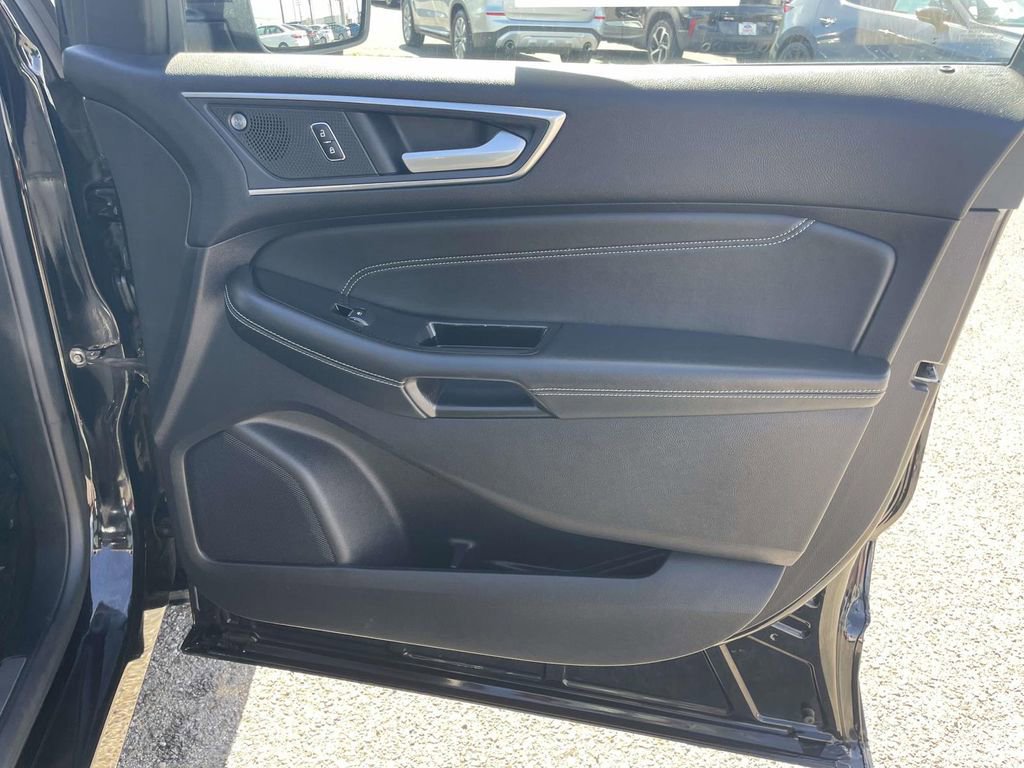 Certified 2020 Ford Edge Titanium w/ Equipment Group 301A image 26