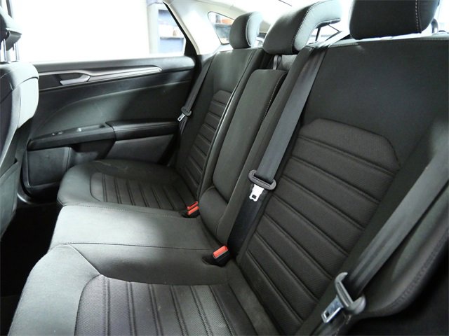 Certified 2020 Ford Fusion SE image 15