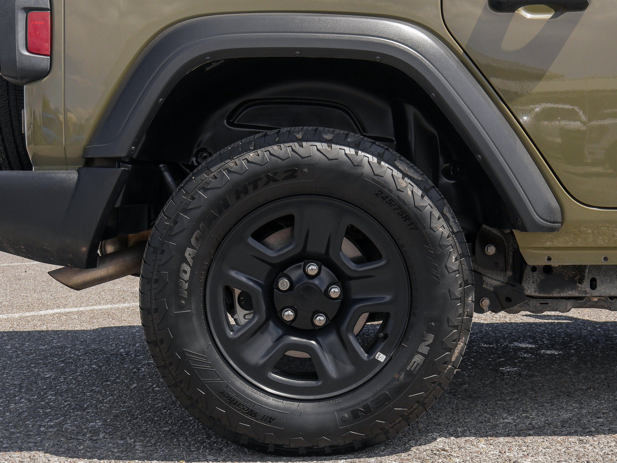 Used 2025 Jeep Wrangler Unlimited Sport AWD/4WD image 12