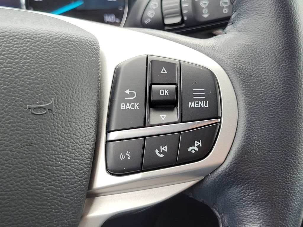 Certified 2022 Ford Explorer XLT w/ Equipment Group 202A AWD/4WD image 16