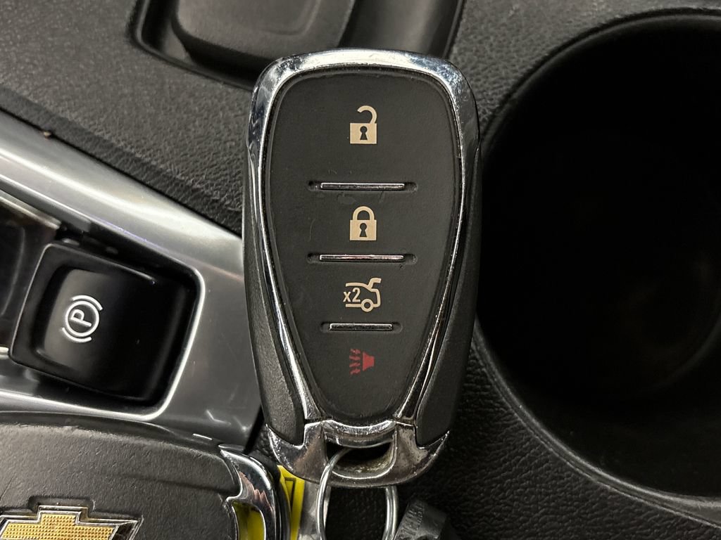 Used 2019 Chevrolet Camaro LT RWD image 31