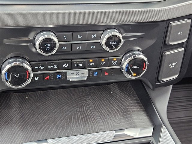 Certified 2024 Ford F250 Platinum image 19