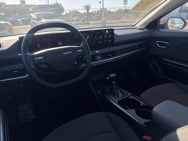 Used 2025 Kia K4 FWD image 9