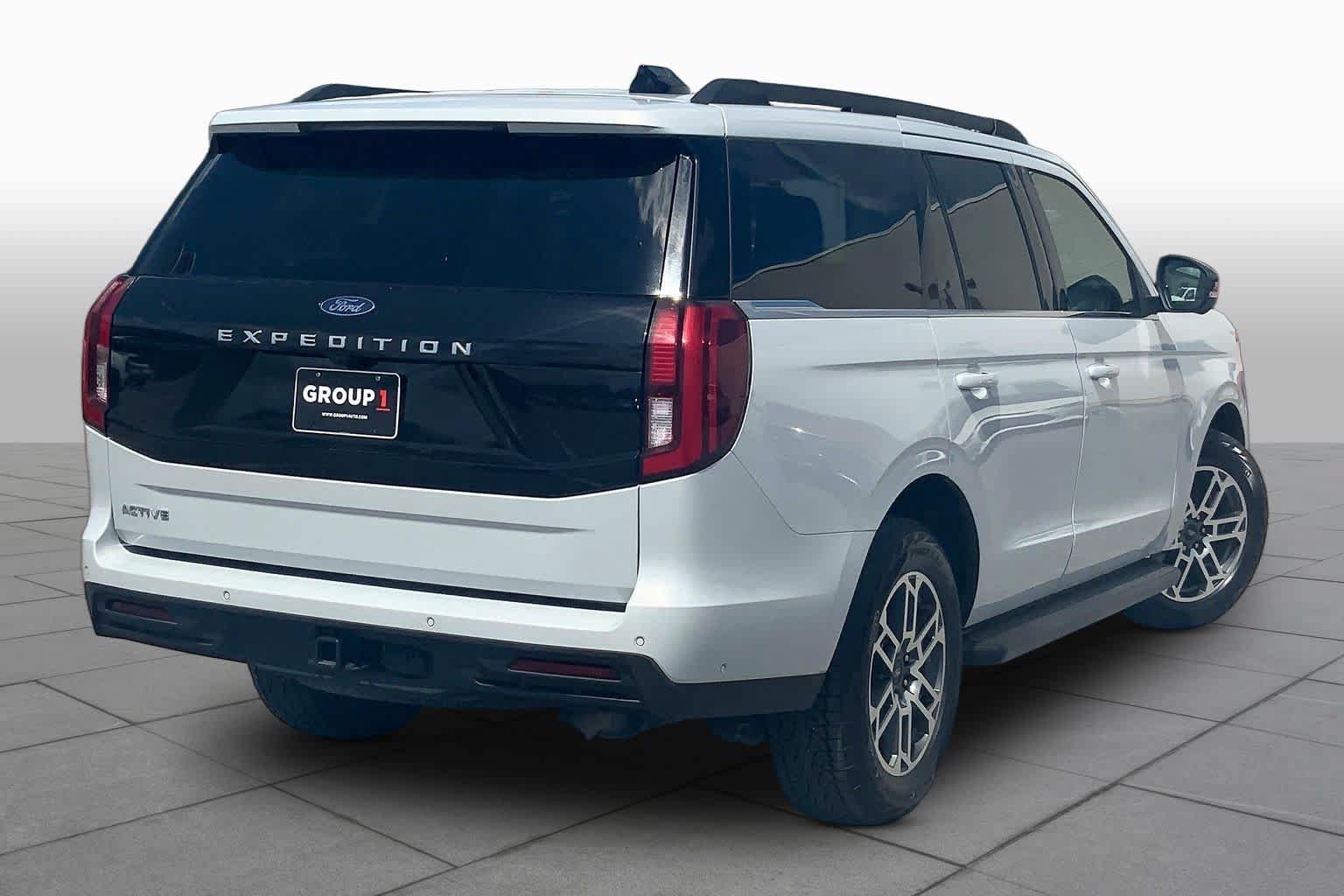 Certified 2025 Ford Expedition Active AWD/4WD image 13