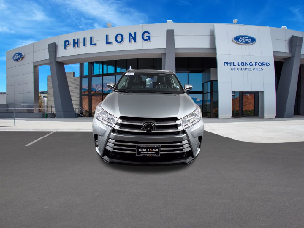 Used 2019 Toyota Highlander XLE FWD image 8