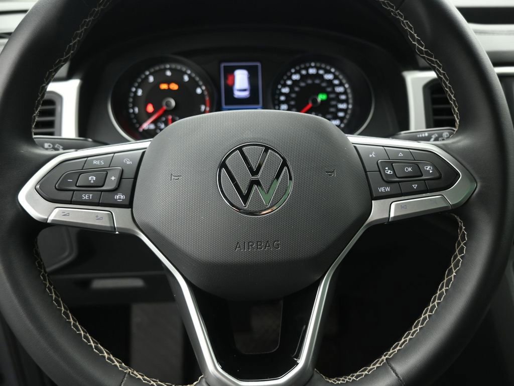 Used 2021 Volkswagen Atlas Cross Sport SE w/ Panoramic Sunroof Package image 38