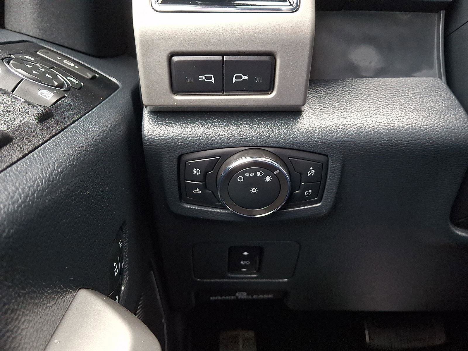 Certified 2022 Ford F350 Lariat w/ Lariat Value Package AWD/4WD image 22