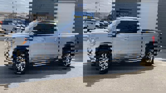 Used 2019 GMC Sierra 1500 SLT w/ SLT Premium Plus Package AWD/4WD image 6