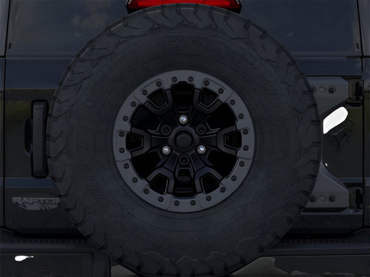 Certified 2025 Ford Bronco Raptor w/ Interior Carbon Fiber Pack AWD/4WD image 28