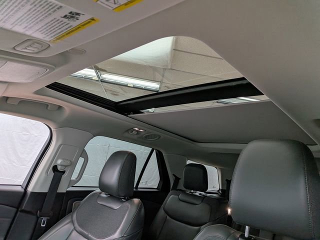 Certified 2025 Ford Explorer Active w/ Active Comfort Package image 15