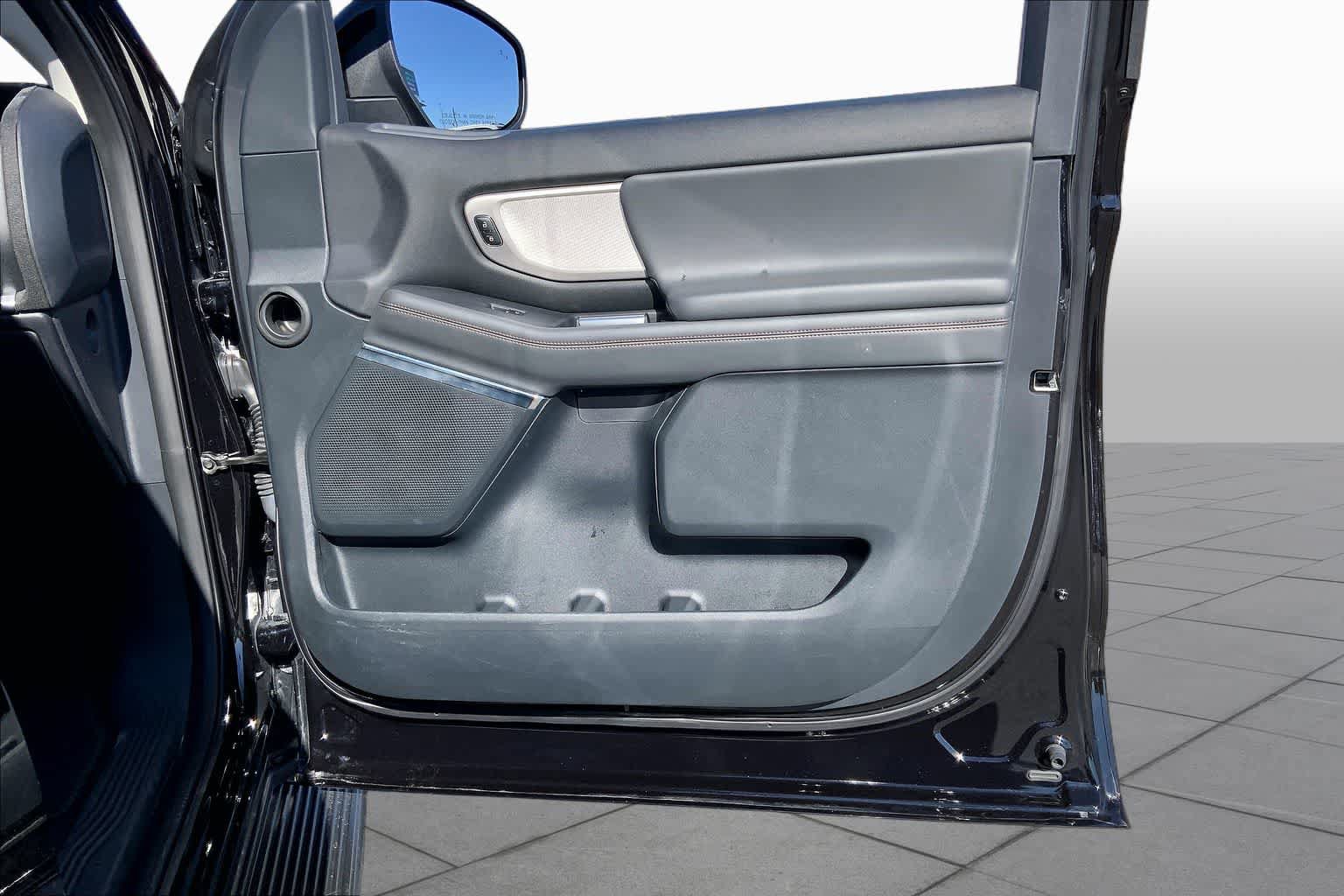 Certified 2025 Ford Expedition Active RWD image 23