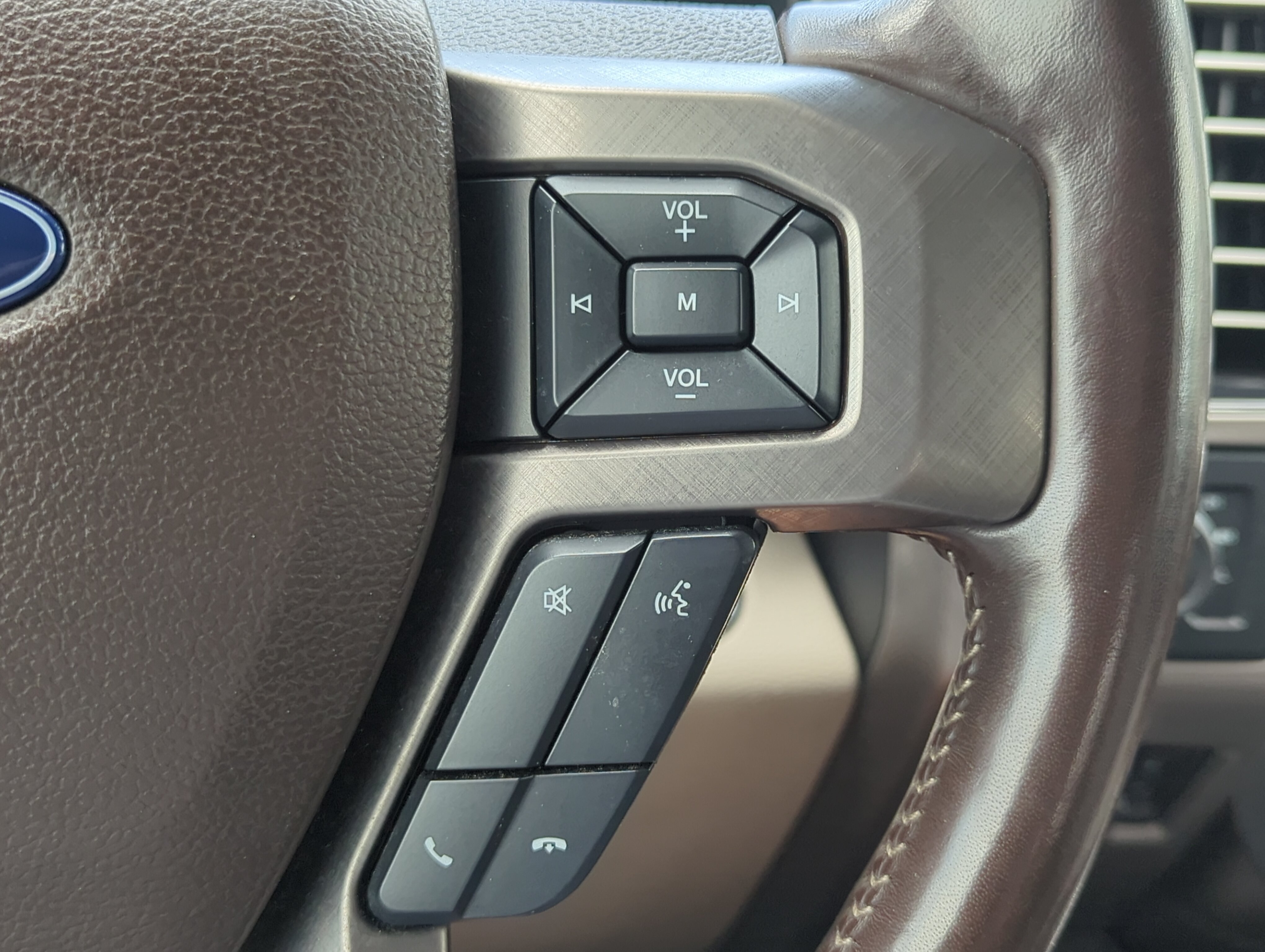 Certified 2019 Ford F250 Limited AWD/4WD image 25