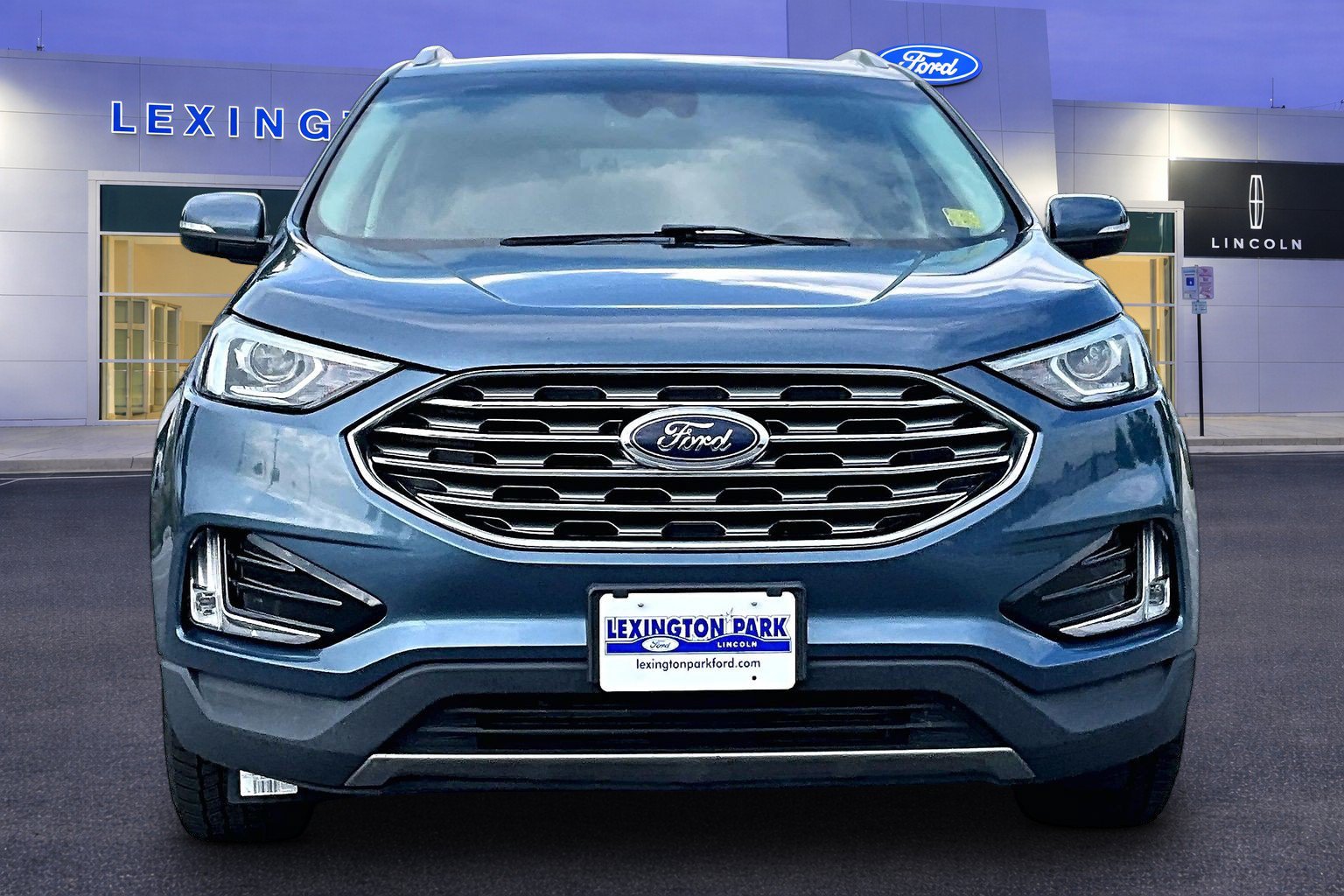 Certified 2019 Ford Edge SEL w/ Equipment Group 201A AWD/4WD image 2