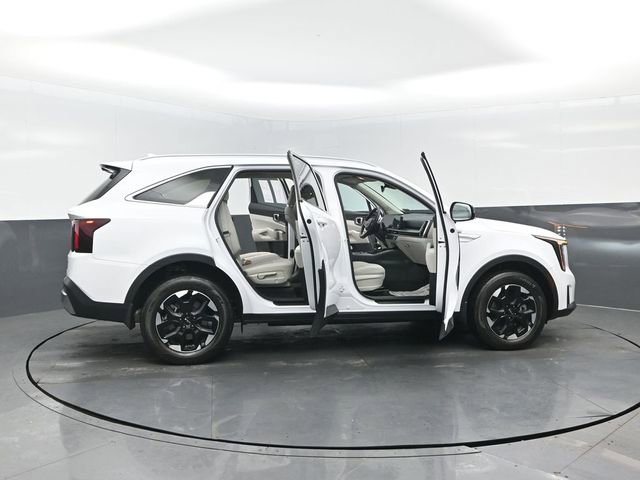 Used 2025 Kia Sorento S AWD/4WD image 26