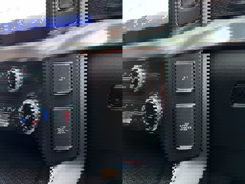 Certified 2022 Ford F150 Raptor w/ Raptor 37 Performance Package image 40