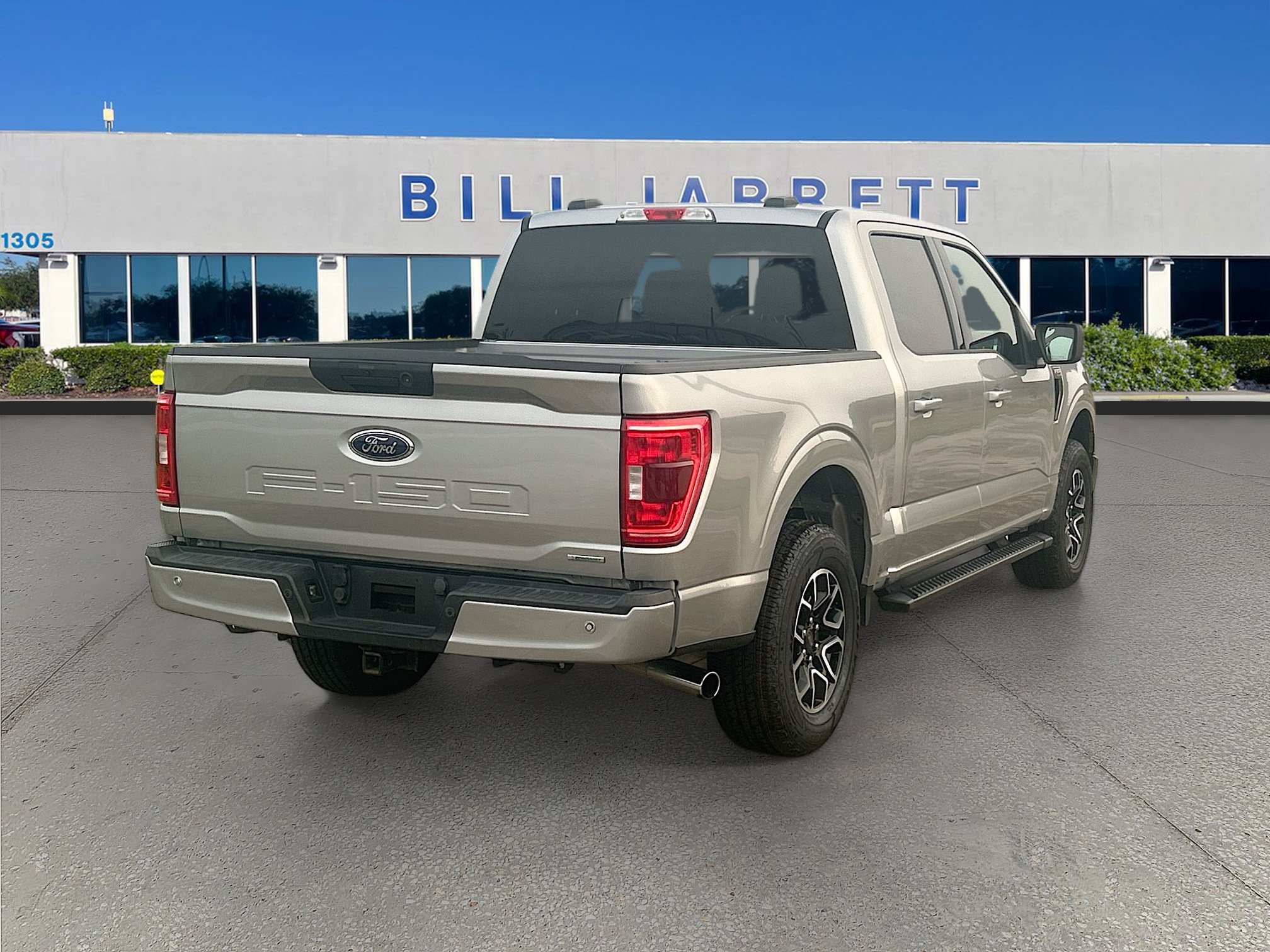 Certified 2022 Ford F150 XLT w/ Equipment Group 301A Mid RWD image 7
