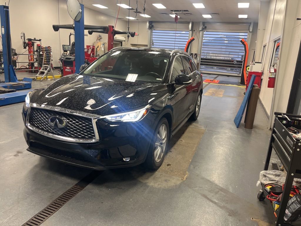 Used 2019 INFINITI QX50 Luxe w/ Cargo Package AWD/4WD image 6